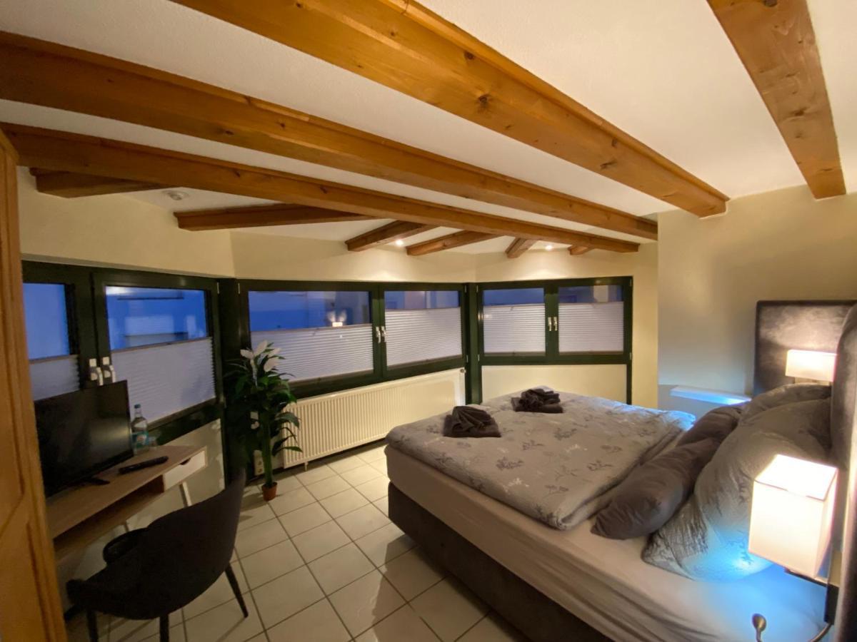 Gaestehaus Am Kurpark Hotel Garni Хорн-Бад Майнберг Екстериор снимка