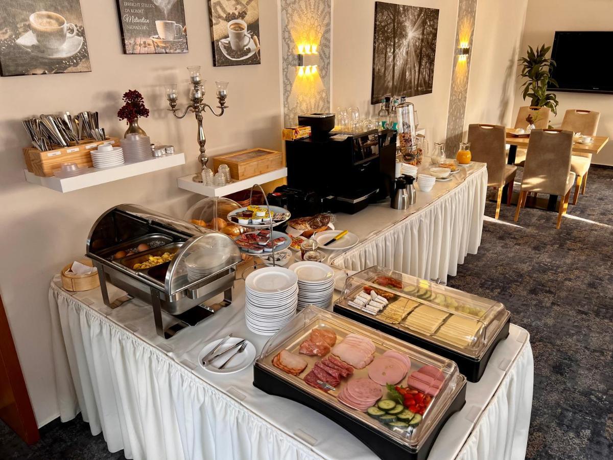 Gaestehaus Am Kurpark Hotel Garni Хорн-Бад Майнберг Екстериор снимка